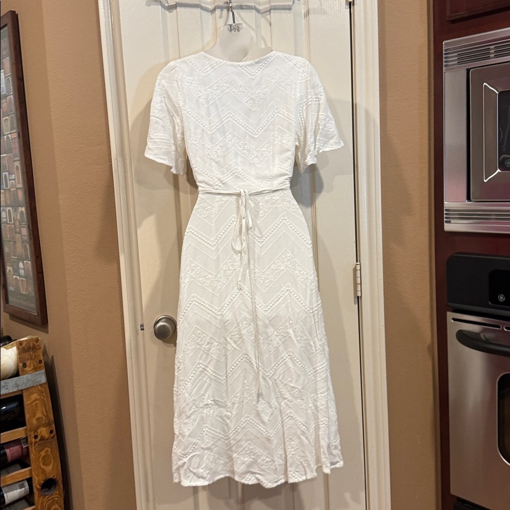 Astr White Lace Dress - Picture 6 of 11